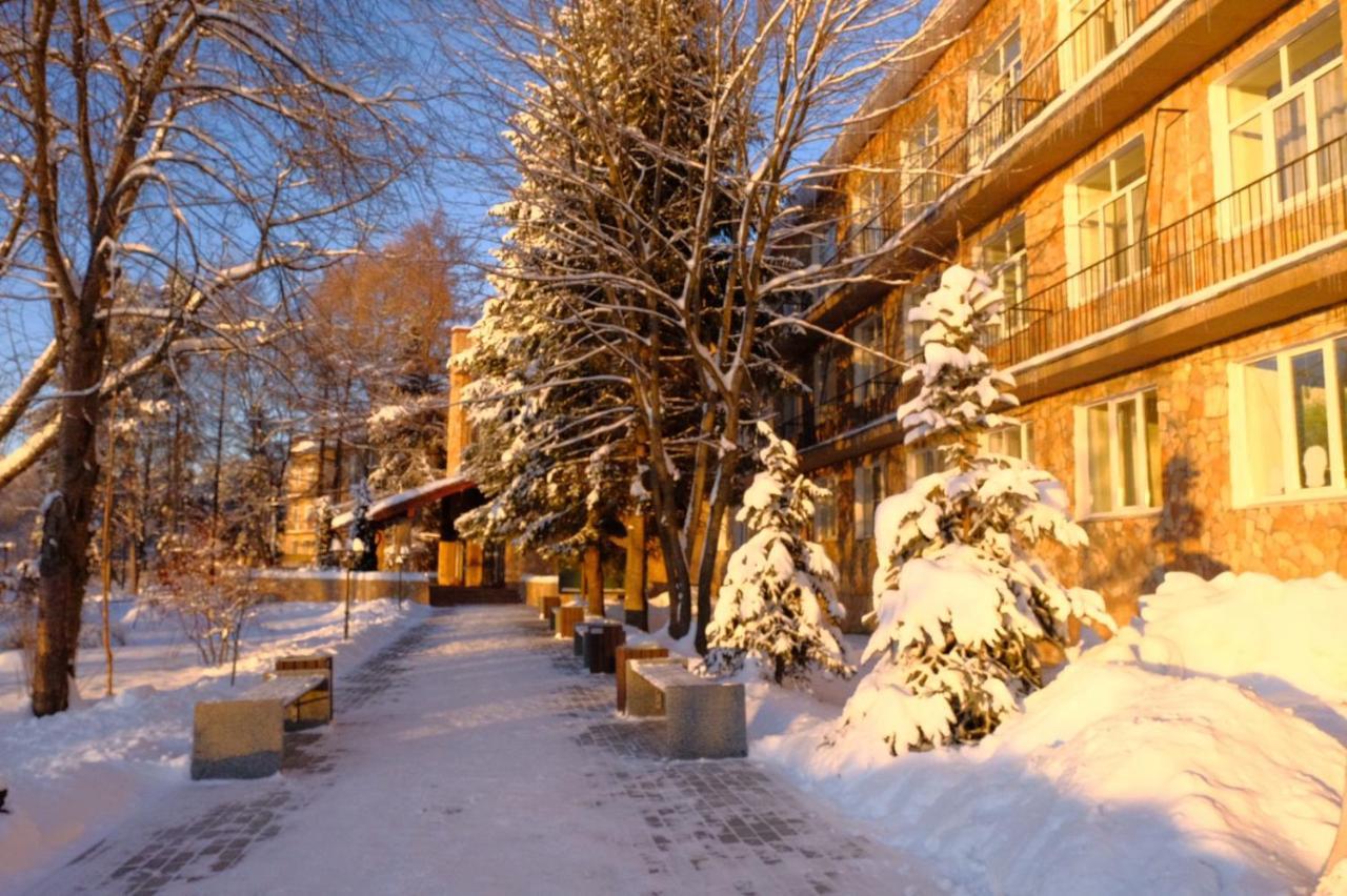 Hotel Edem Orechovo-Zoejevo Buitenkant foto