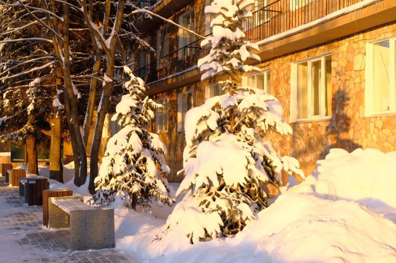 Hotel Edem Orechovo-Zoejevo Buitenkant foto