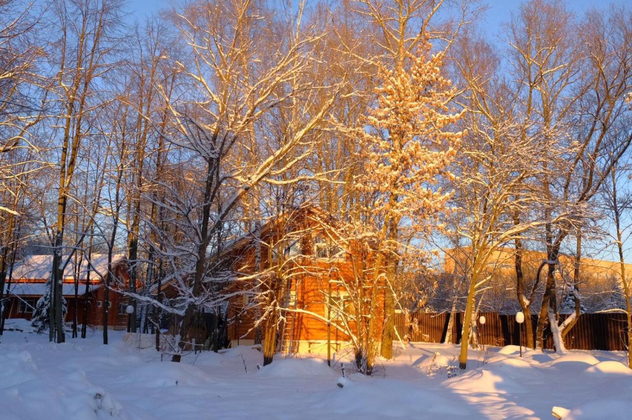 Hotel Edem Orechovo-Zoejevo Buitenkant foto